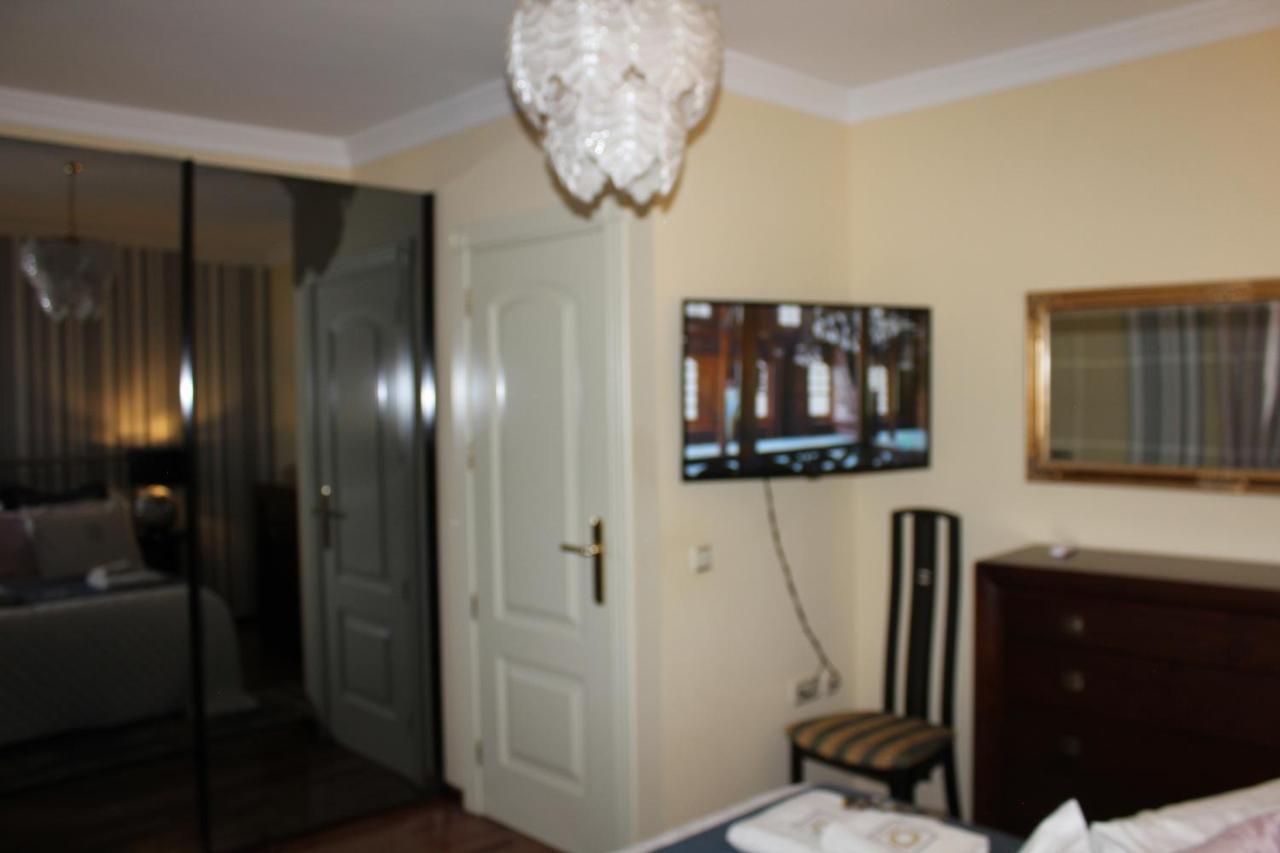 Villa Granada โมตริล ภายนอก รูปภาพ