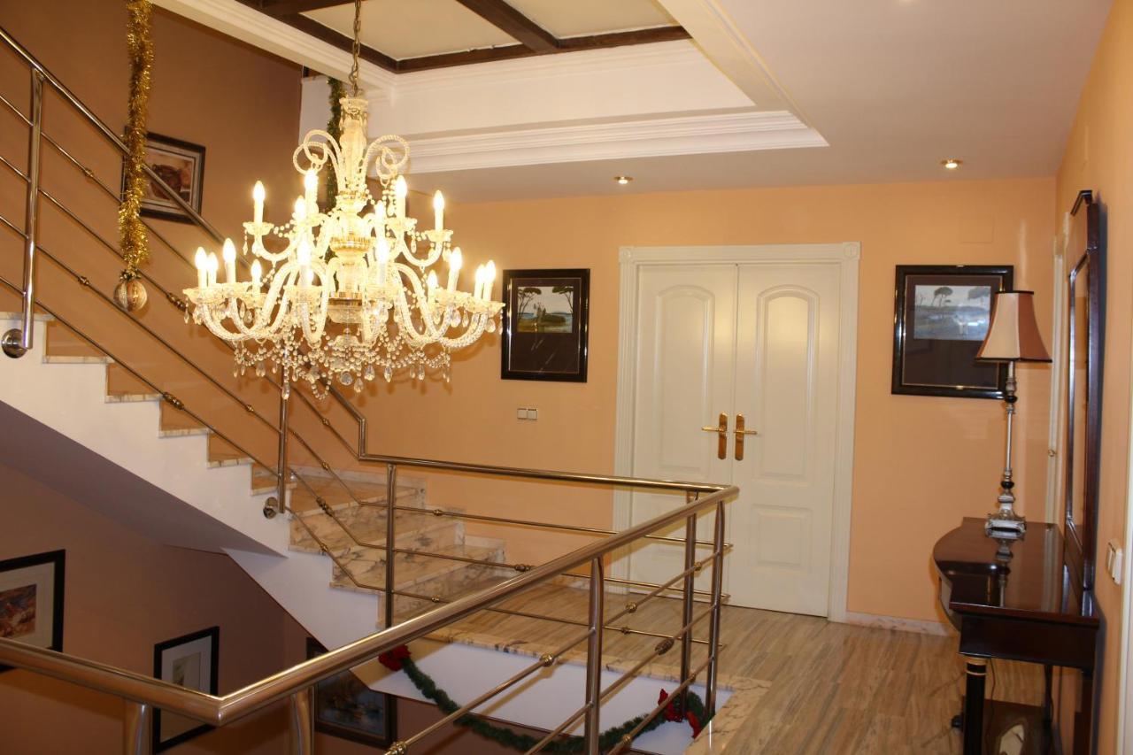 Villa Granada โมตริล ภายนอก รูปภาพ