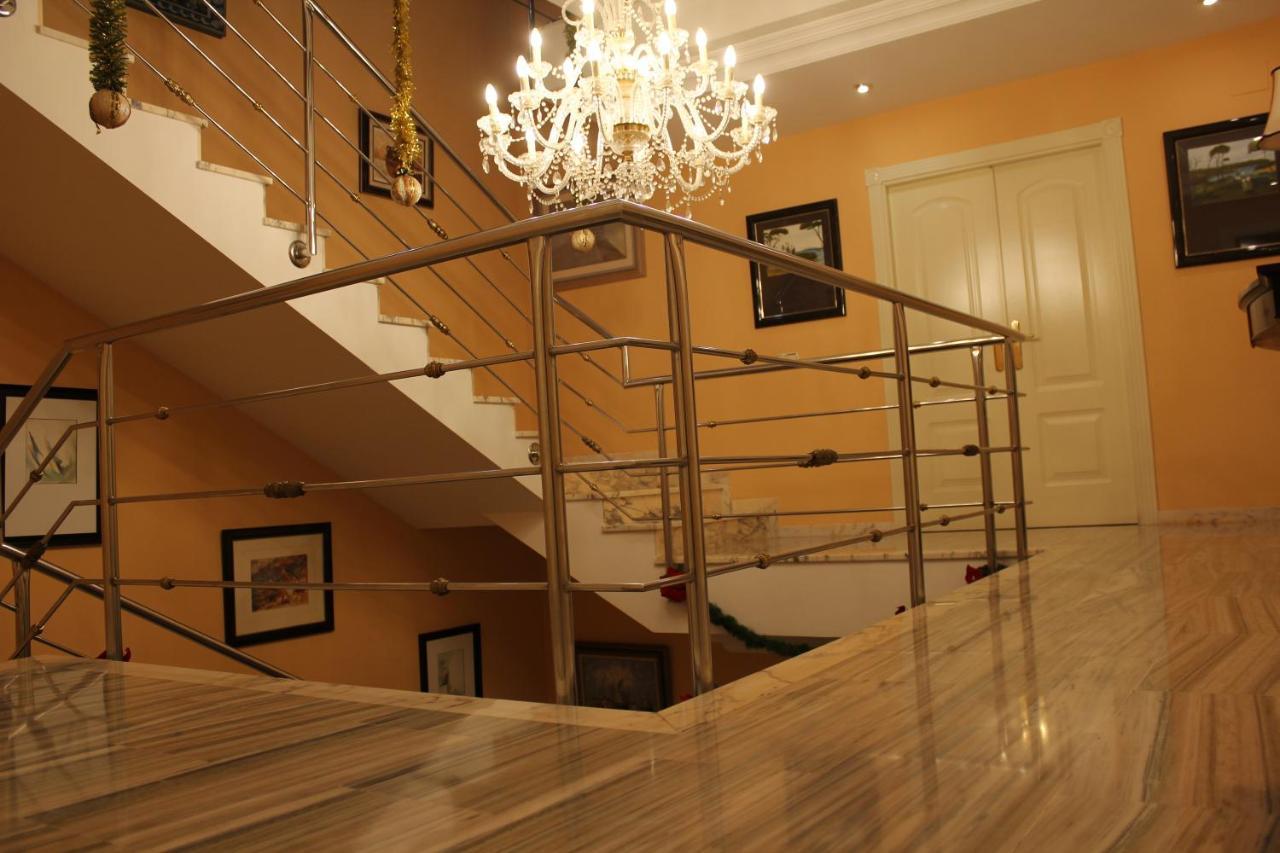 Villa Granada โมตริล ภายนอก รูปภาพ