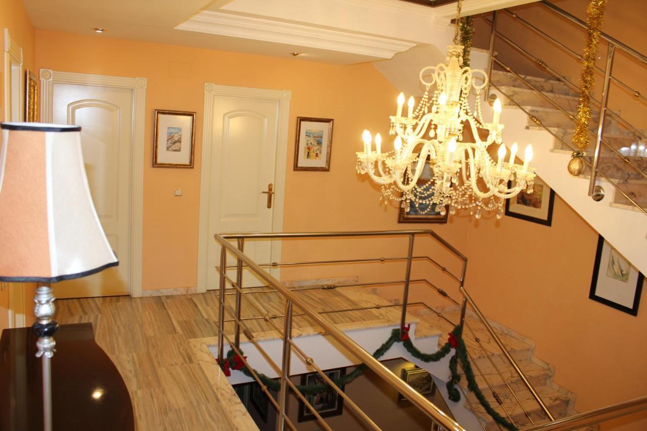 Villa Granada โมตริล ภายนอก รูปภาพ