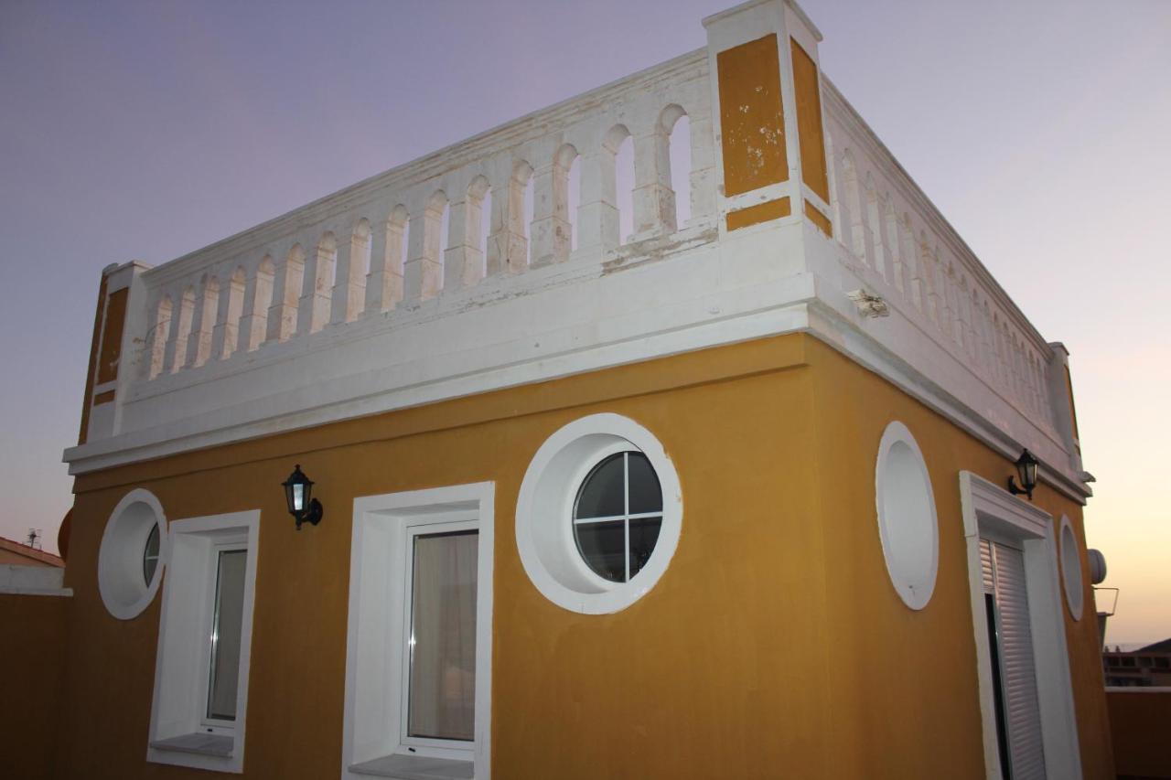 Villa Granada โมตริล ภายนอก รูปภาพ