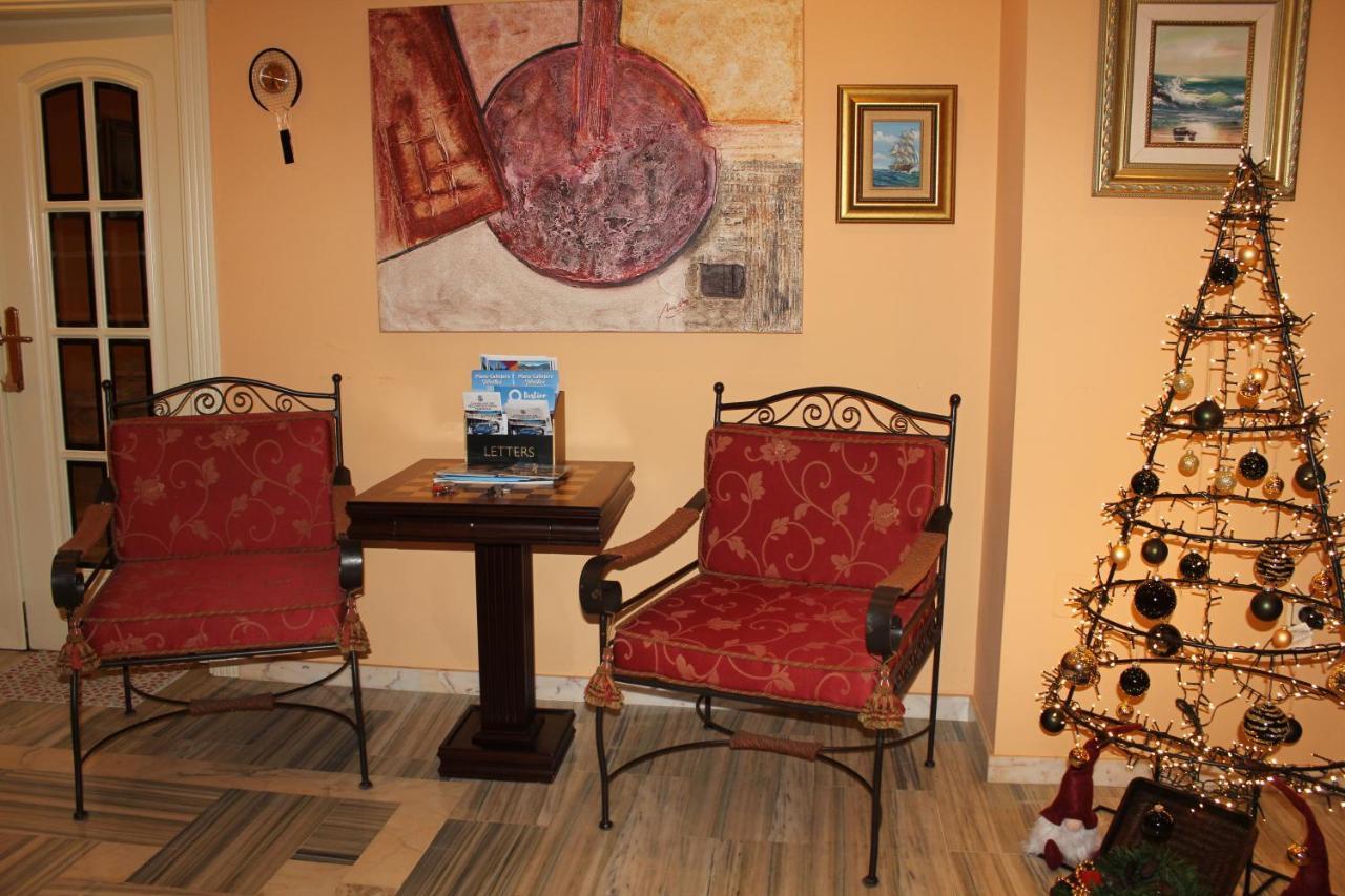 Villa Granada โมตริล ภายนอก รูปภาพ